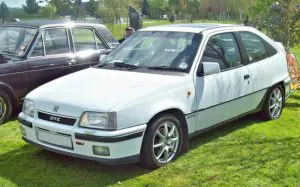 42188224055_555d757fa6_z-300x187 Mk2 Vauxhall Astra GTE