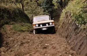 Range-Rover-1972-Copyright-of-Land-Rover-Our-Planet-300x196 Range Rover
