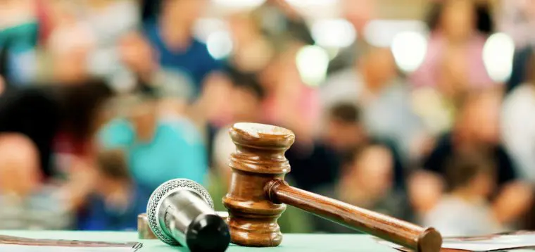 auction_gavel & microphone focus car auctions west midlands